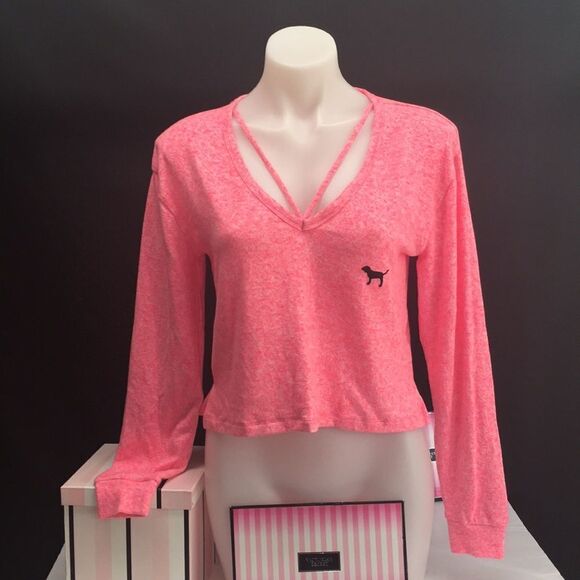 New ❤️ Pink Victoria Secret long sleeve - Picture 1 of 6
